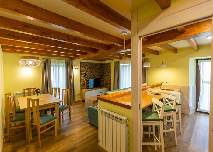 Apartamentos Casona Del Campo